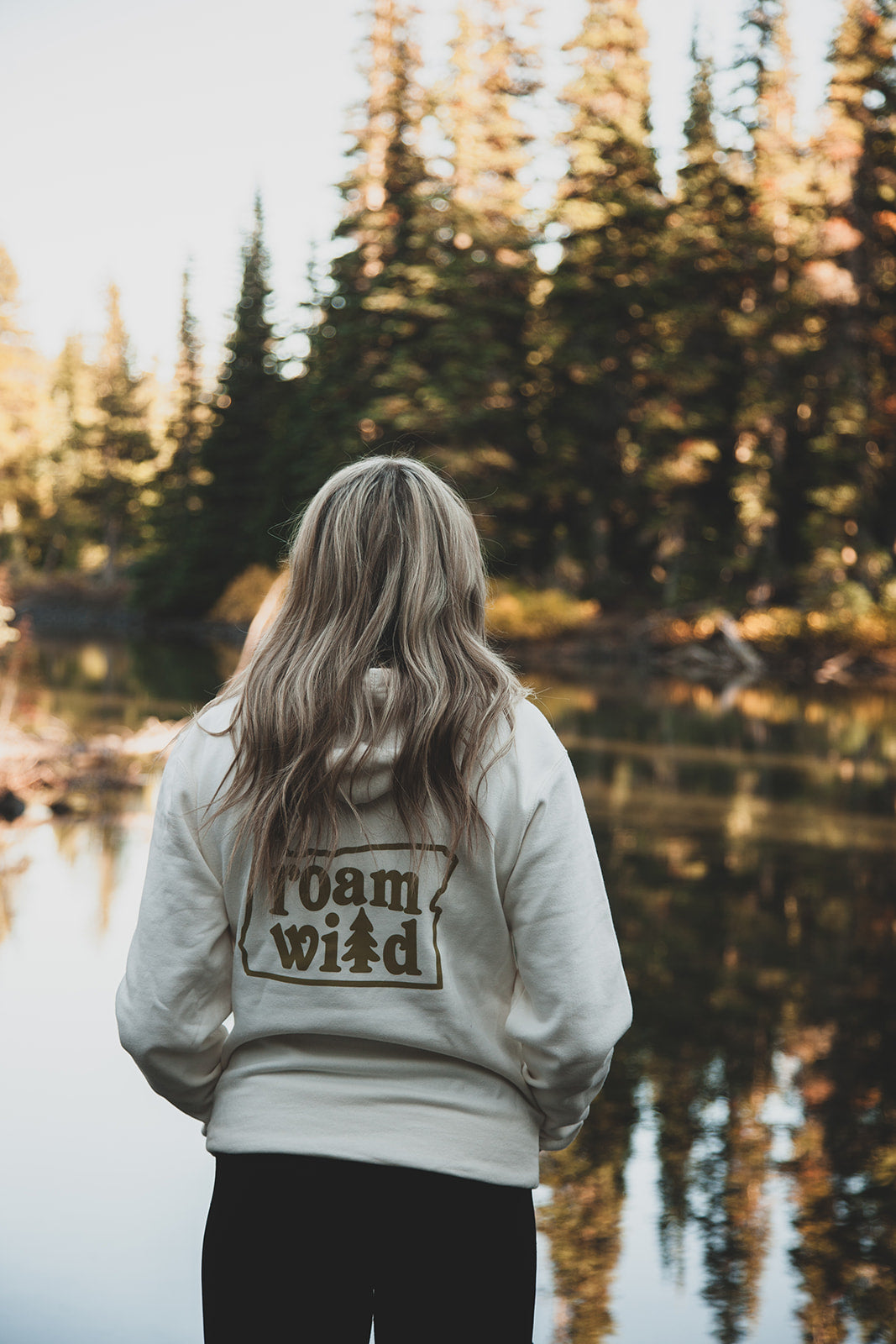 Roam Wild in Oregon Hoody in Gardenia