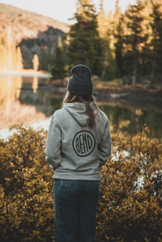 The Iconic BEND Logo Hoody in Smoke